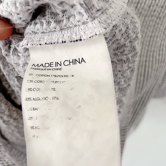 ✨Club Monaco crop top - Picture 4 of 4